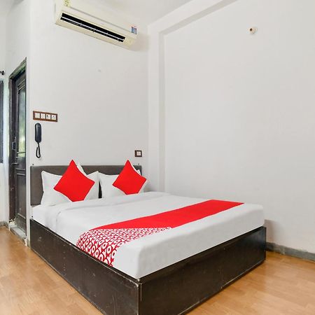 Oyo Flagship Hotel Shree United Indore Bagian luar foto